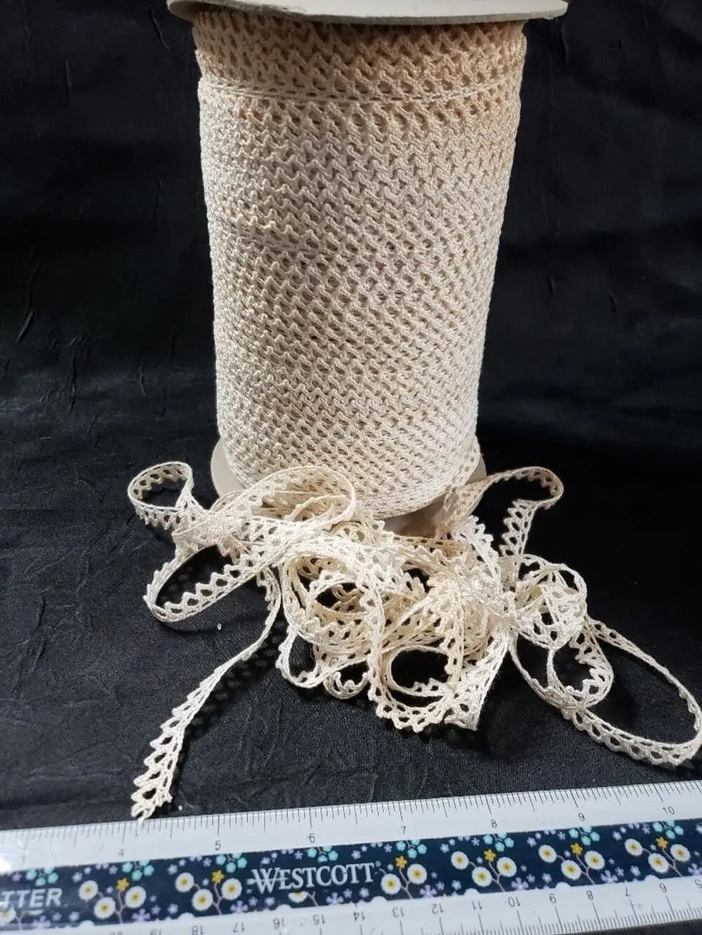 Ecru Cream Colored Crochet Cotton Lace Trim 3/8